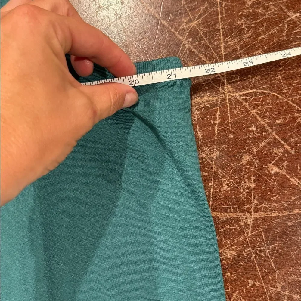 Peloton Seamless Muscle Tank - Picture 7 of 7